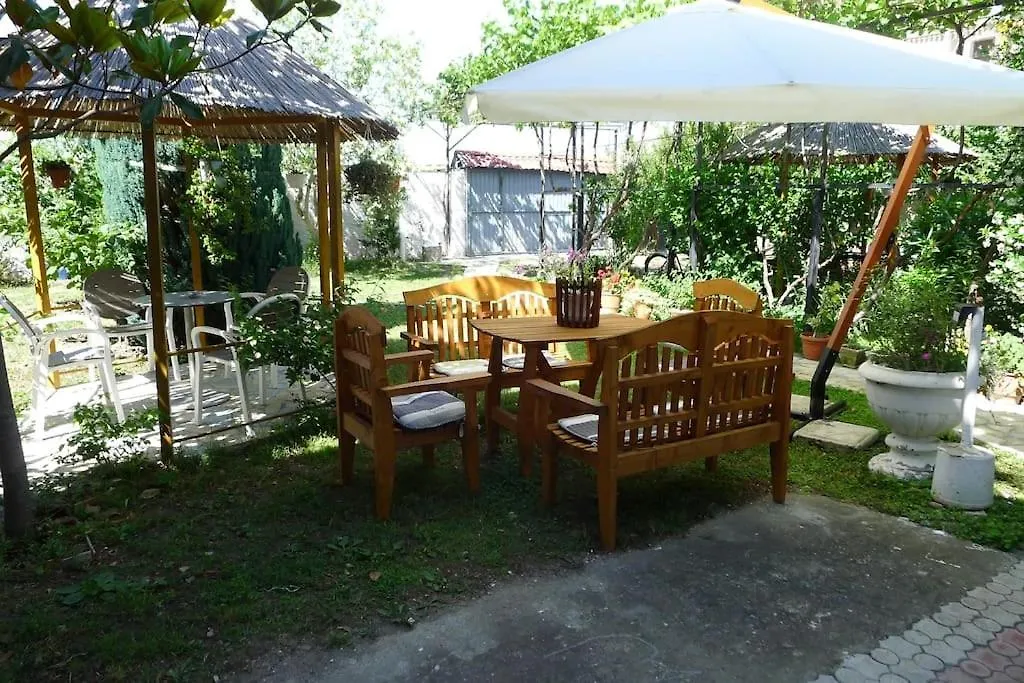 Summer House - Room For 2 People In 2Nd Floor Velipojë 別荘
