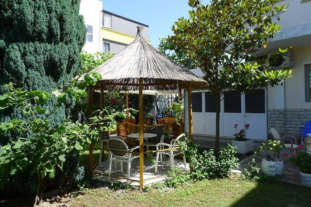 Summer House - Room For 2 People In 2Nd Floor Velipoje Holiday home